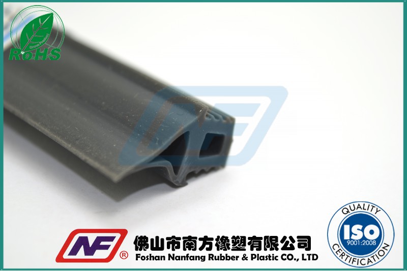 我囯的橡膠工業(yè)形勢逐漸回暖！